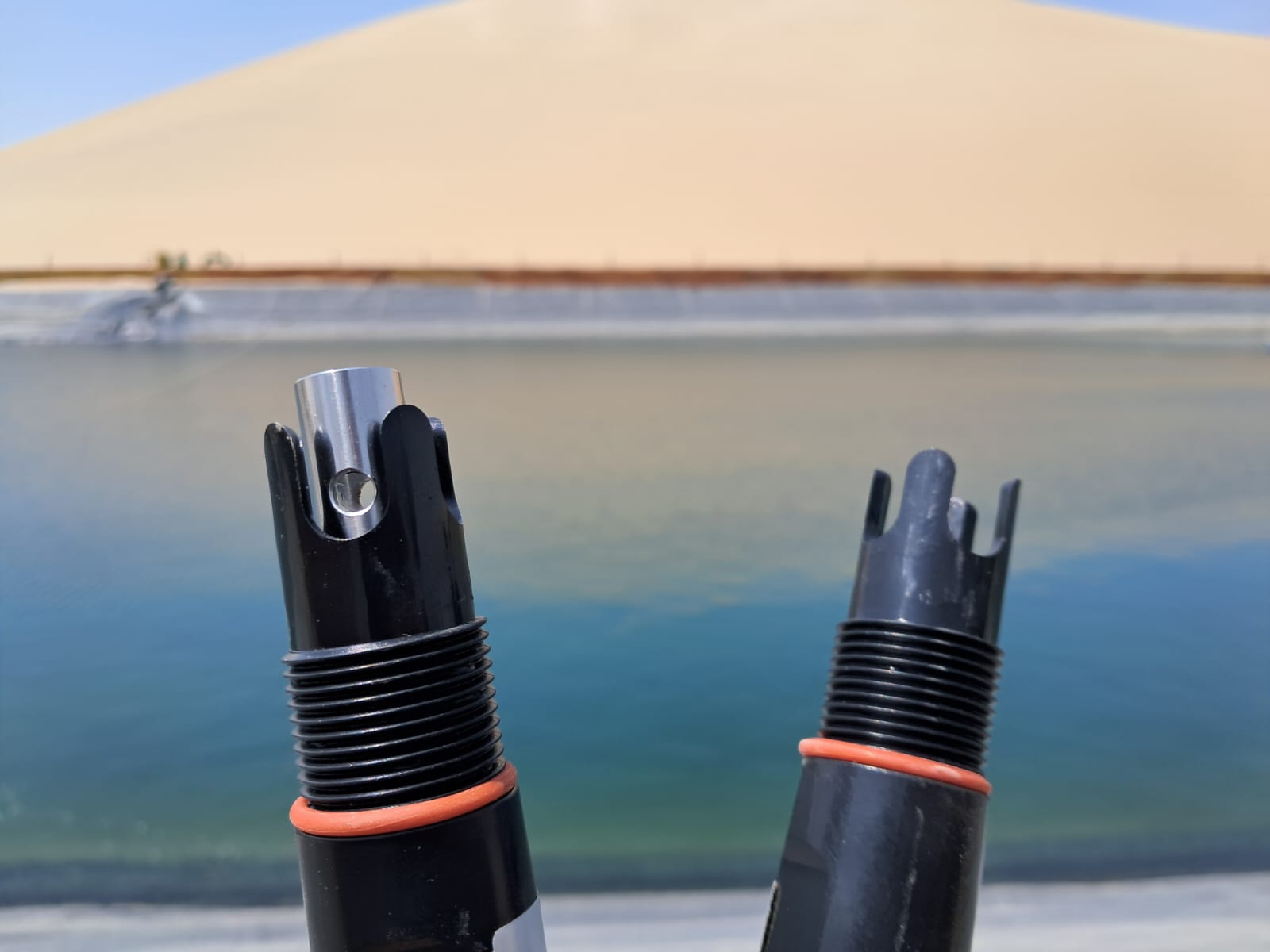 Vista de monitoreo IoT de AstraSense en campo agricola